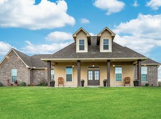 2711 Oakwood Shores Dr, Richwood, TX 77515