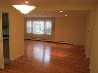7235 N Hamilton Ave APT 1C, Chicago, IL 60645