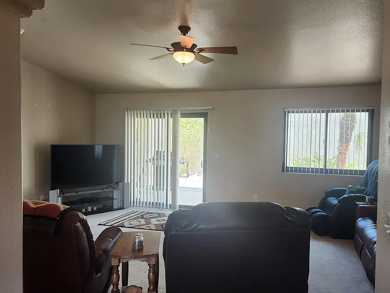 3048 Mirage Dr — Photo 3
