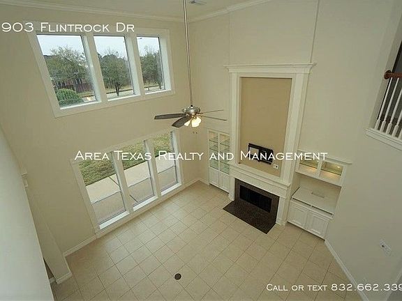 3rd image of 2903 Flintrock Dr