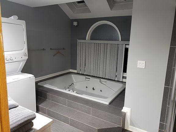 3rd image of 538 Princeton Rd