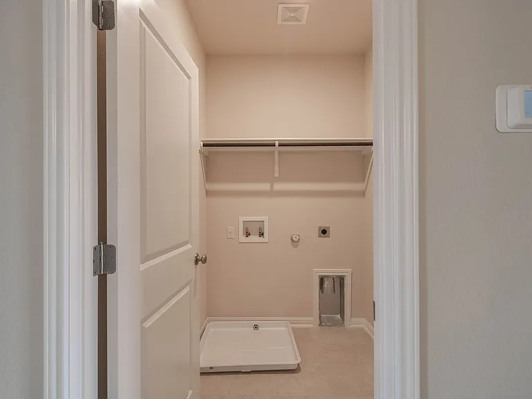 1660 Coral Sunrise — Photo 21