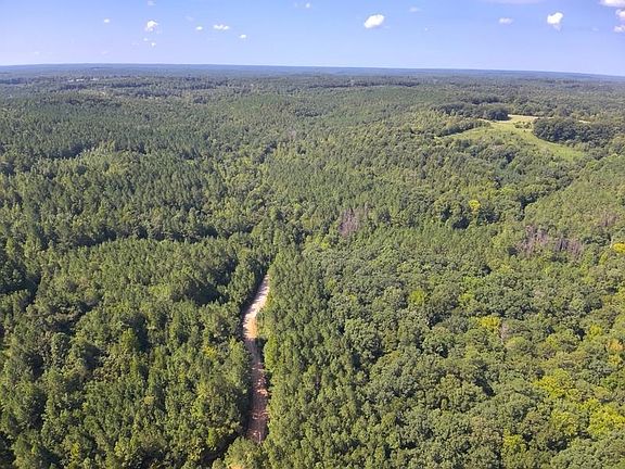3rd image of 8 Cedar Ridge Rd