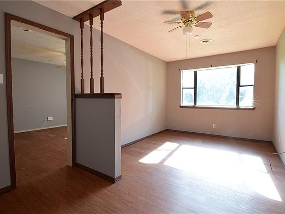 4th image of 316 S 42nd St