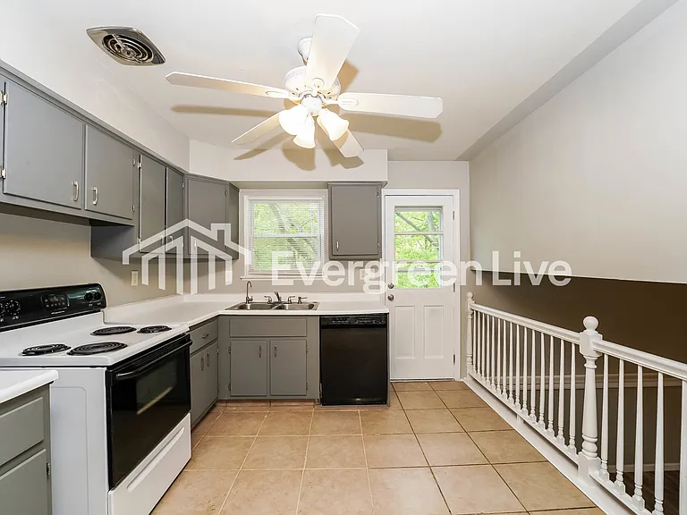 4985 Corduroy Rd — Photo 4
