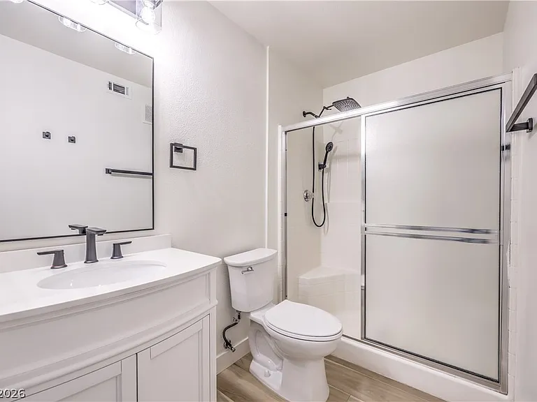 3425 E Russell Rd #147 — Photo 22
