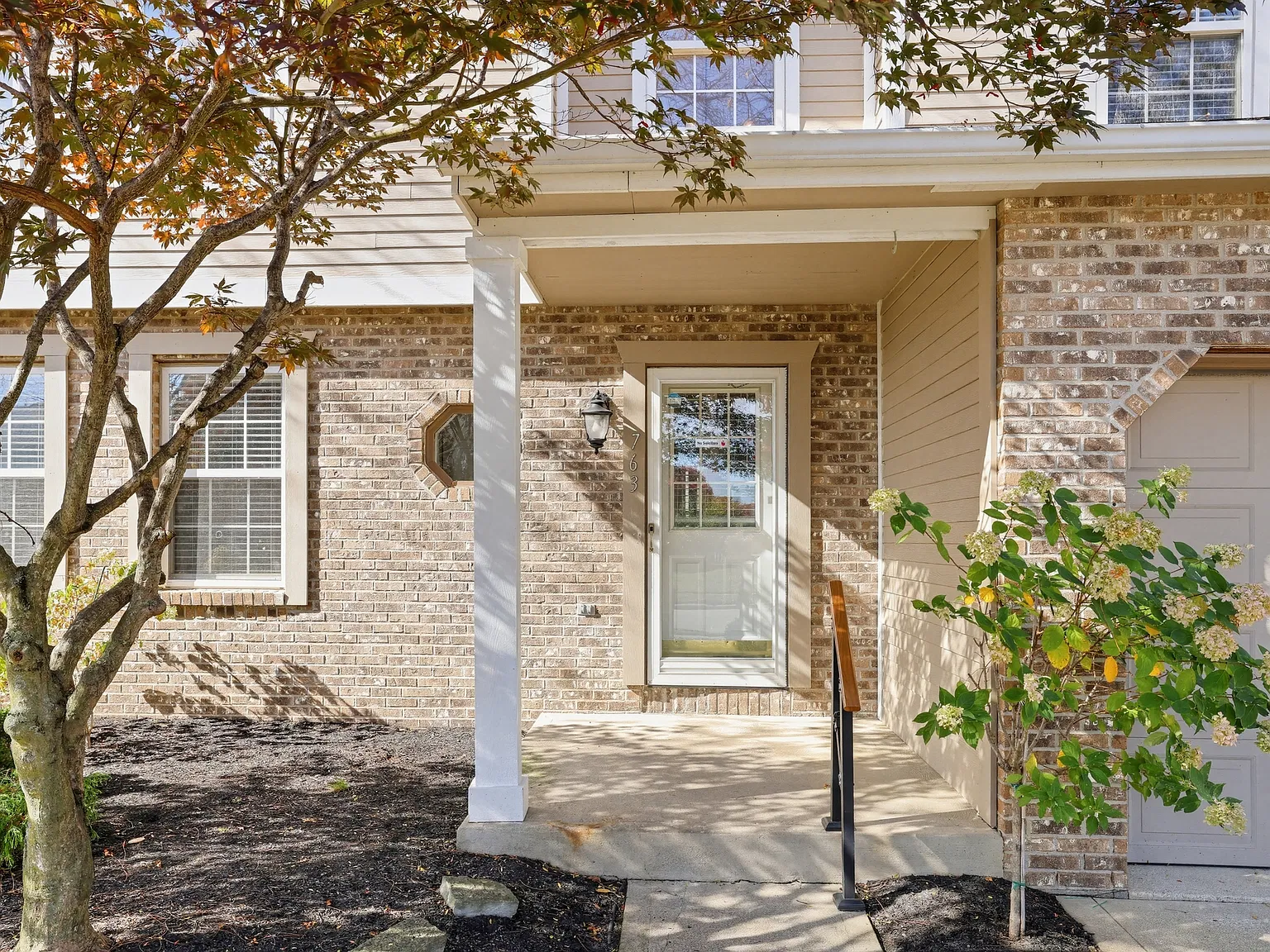 4 bed, 3.5 bath, 2400 sqft, $3,000 — Photo 4