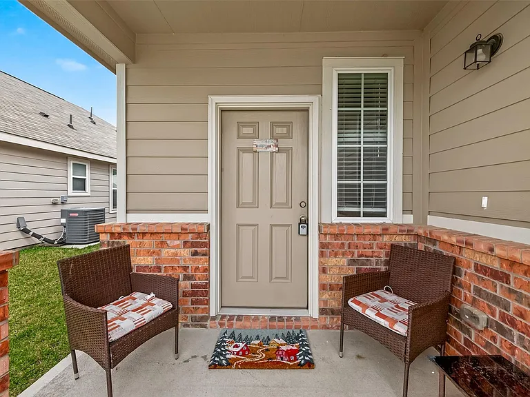 24902 Signorelli Way — Photo 4