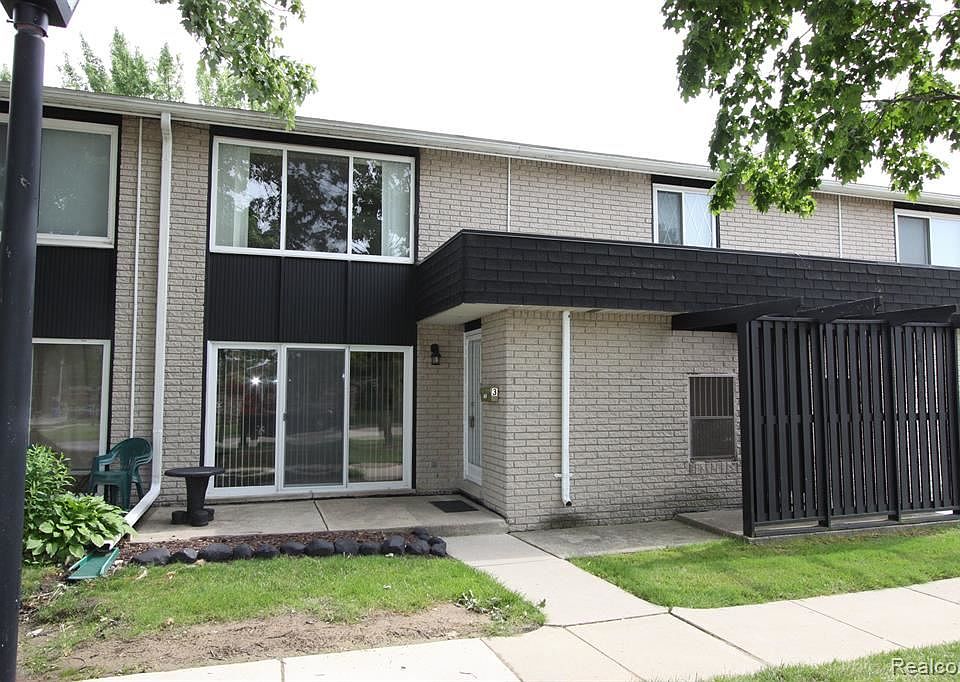 1st image of 30173 Lorraine Ave Unit 3