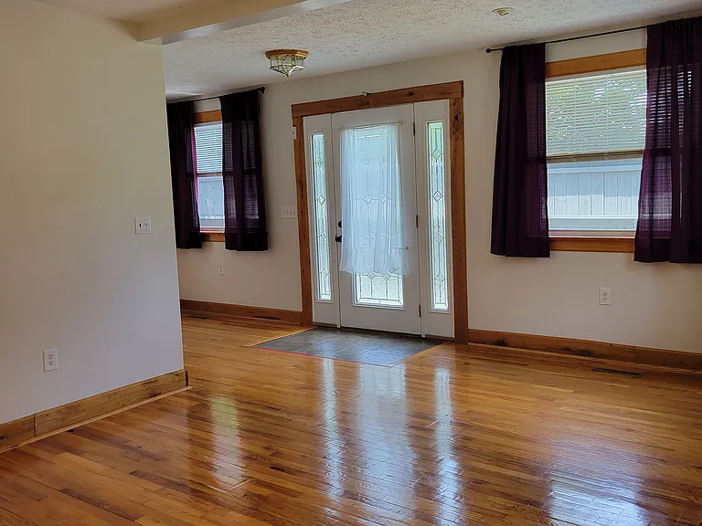 2085 Rice Ave — Photo 7