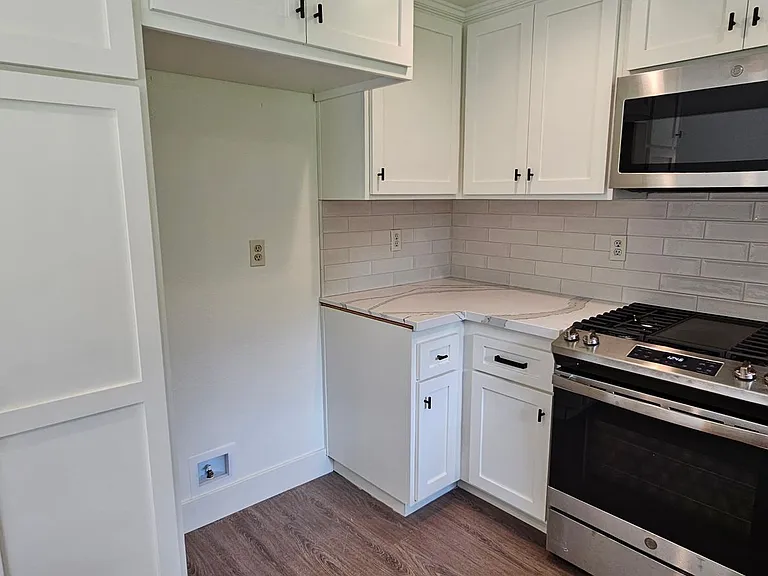 1406 Oak Knoll Rd — Photo 12