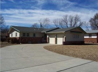 965 N Murray Ave, Wichita, KS 67212