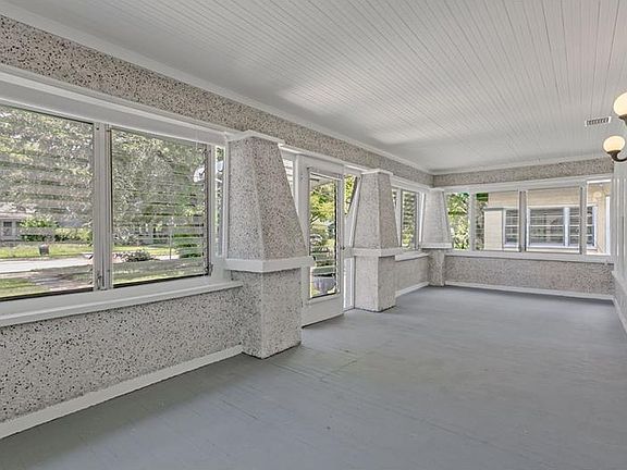 4th image of 2485 Palmetto Ave