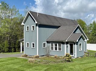 3 Roger Rd, Great Barrington, MA 01230