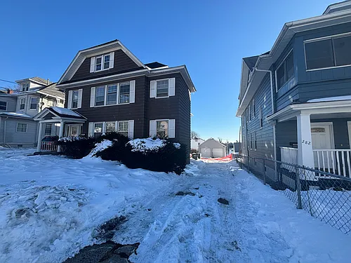 292 Ridgefield Ave Photo 1