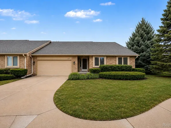 4337 Elaine Ct, Shelby Township, MI 48316