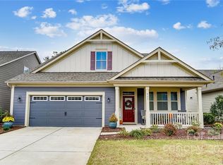 917 Landmark Run Ln, Tega Cay, SC 29708