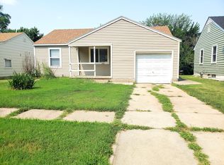 1721 N Old Manor Rd, Wichita, KS 67208