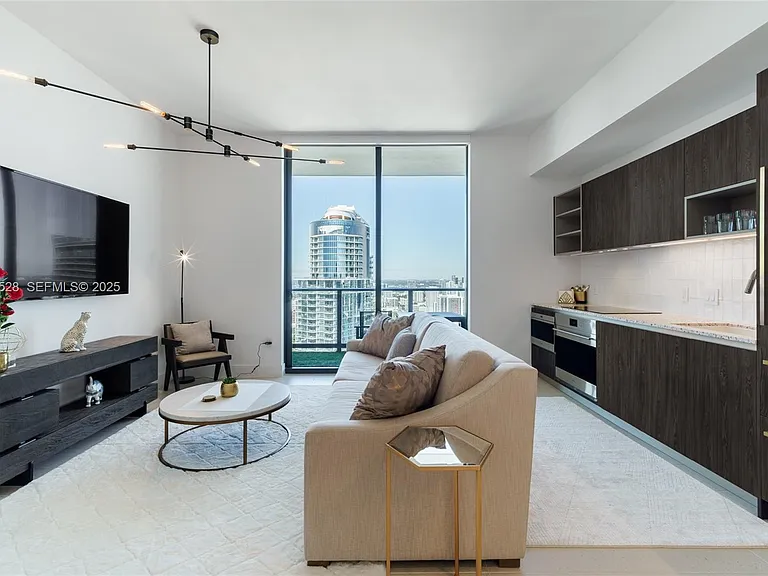 601 NE 1st Ave #Penthouse 5001 — Photo 7