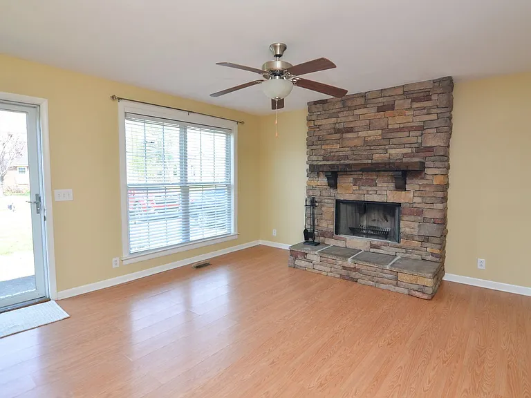 4924 Teton Dr — Photo 4