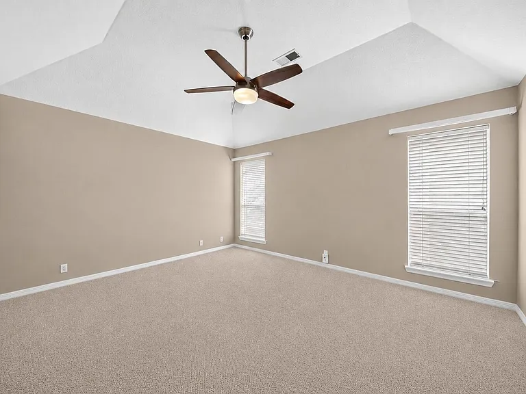 16410 Emilia Ct — Photo 29