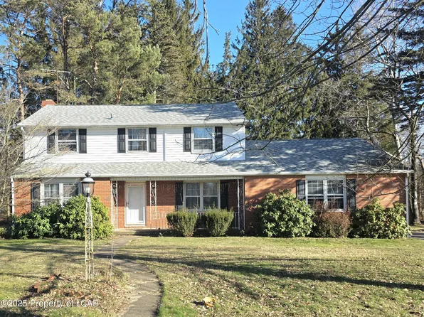 10 Gabriel St, Hazle Township, PA 18202