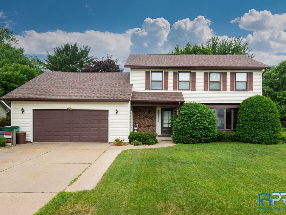 1st image of 424 Glenwood Hts