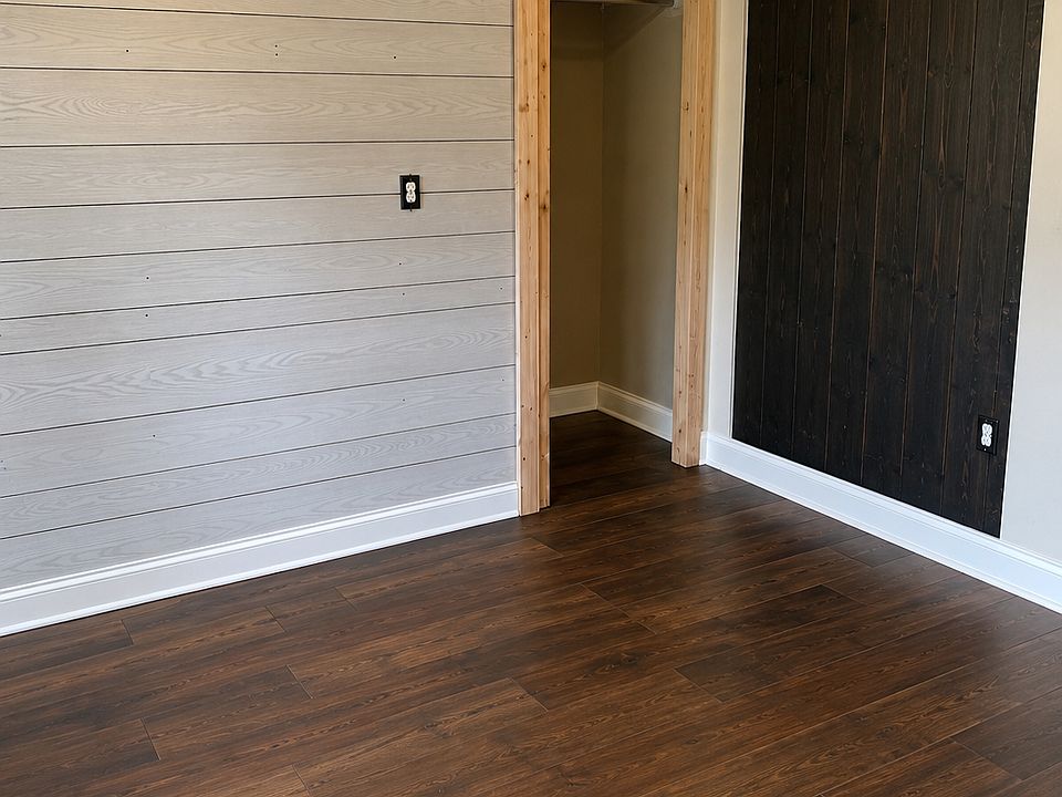 2nd image of 425 Monroe Ave #36