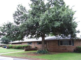 902 Parkway Dr, Duncan, OK 73533