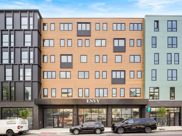 Envy by Gomes, 58 Norfolk St #126, Newark, NJ 07103