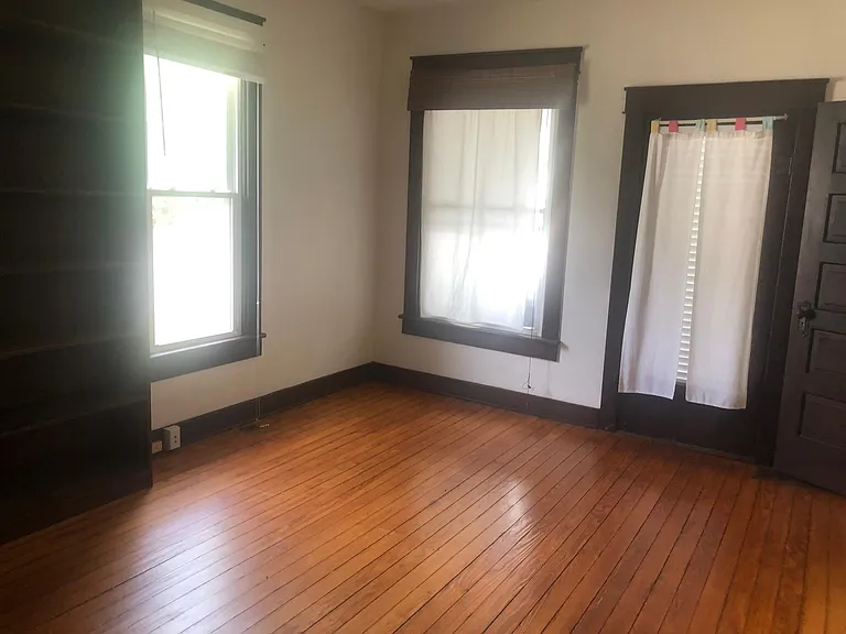 414 S Lincoln St — Photo 11