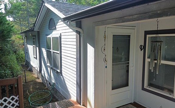 3rd image of 822 Munsel Creek Loop