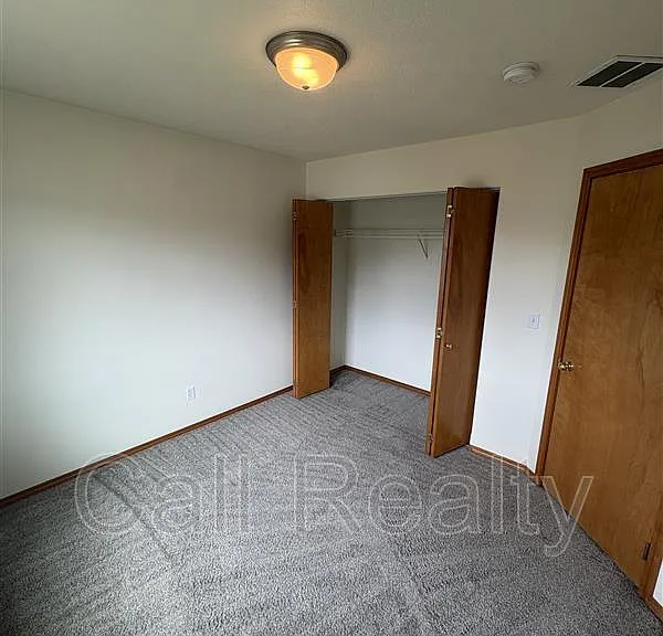 18716 E Augusta Ct — Photo 11