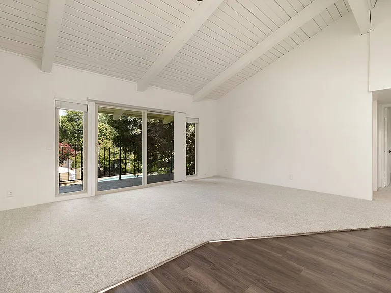 Villa Del Mar Apartments — Photo 45