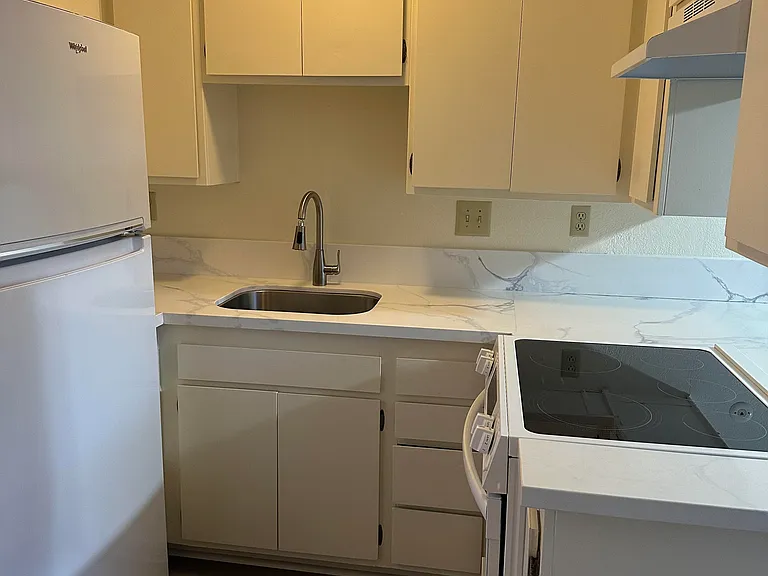 2710 Spyglass Dr #C — Photo 2