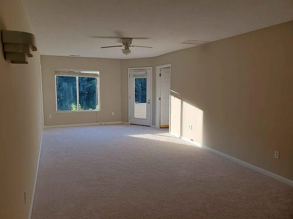 4 bed, 1448 sqft, $1,200 — Photo 2