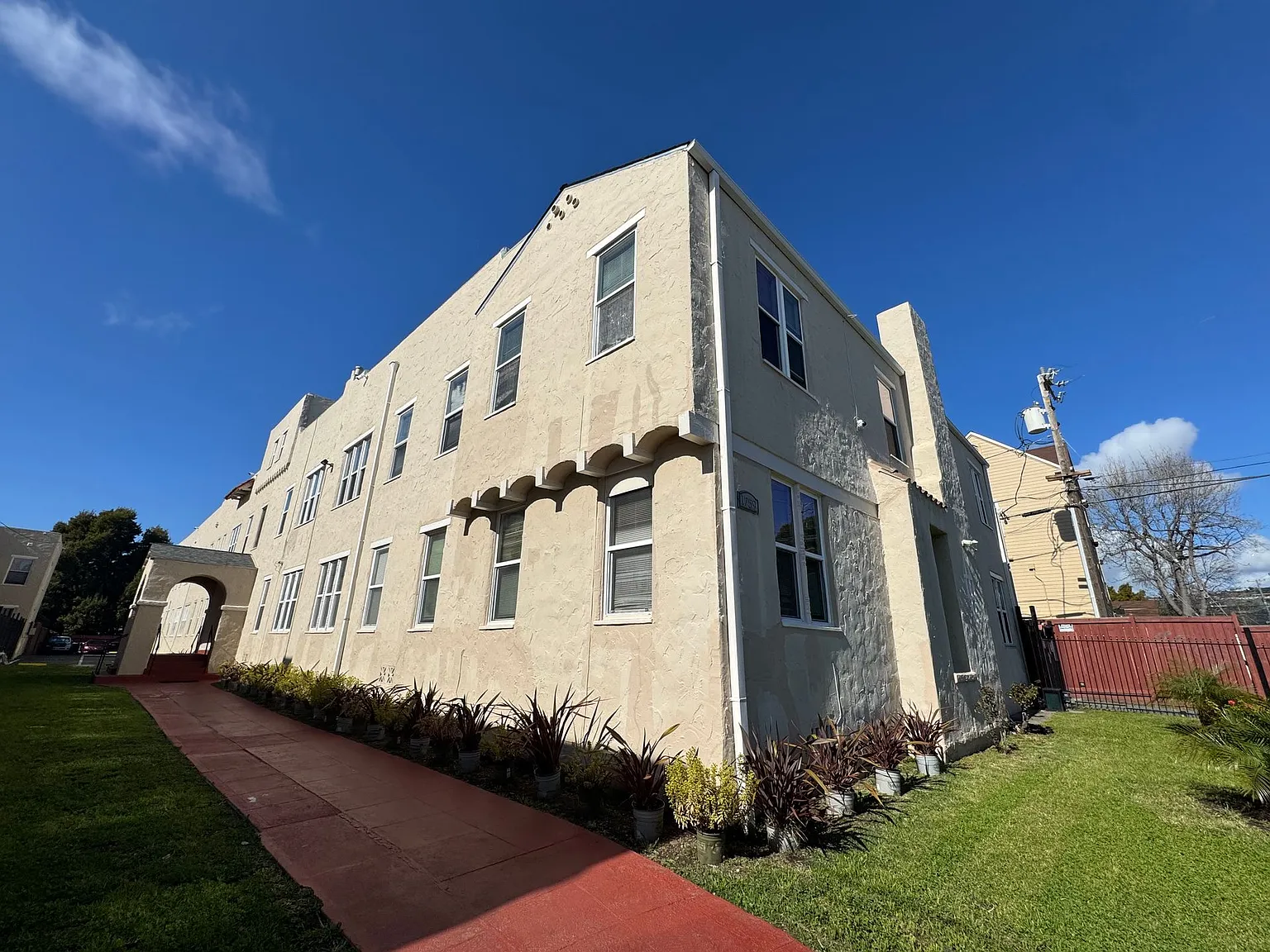 The Palms on Seminary — Photo 3