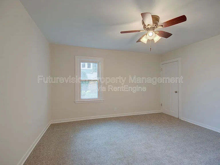 1302 S State St #1 — Photo 10