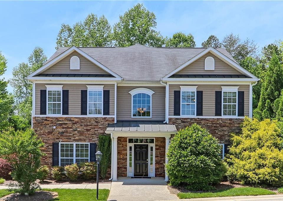 1st image of 105 Treycastle Ln