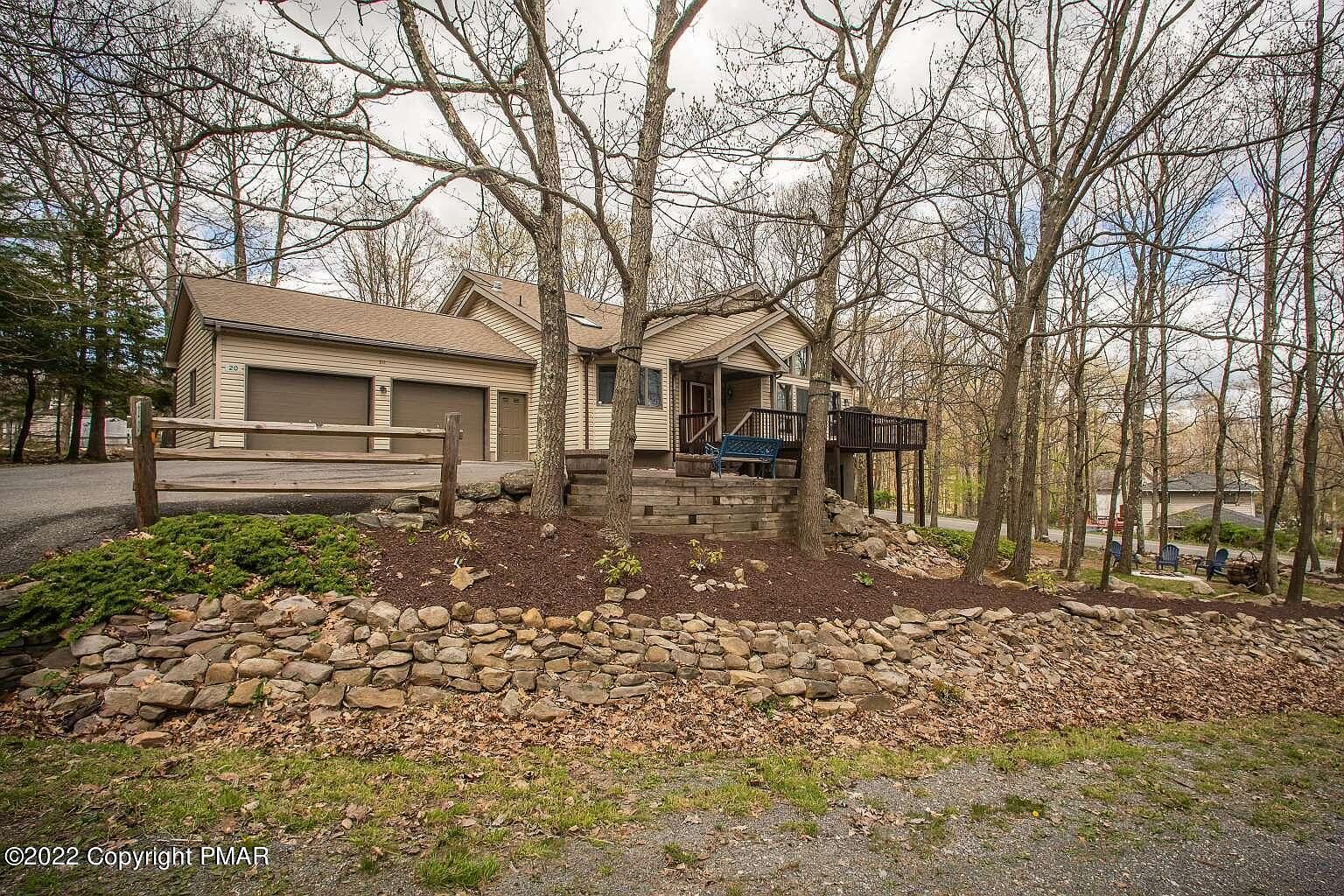 20 Deerfield Dr, Mount Pocono, PA 18344 Zillow