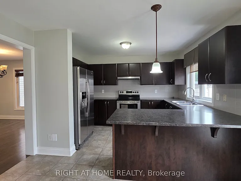 3588 Cambrian Rd — Photo 9