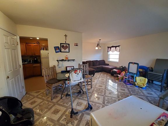 4th image of 535 Beach 63 St