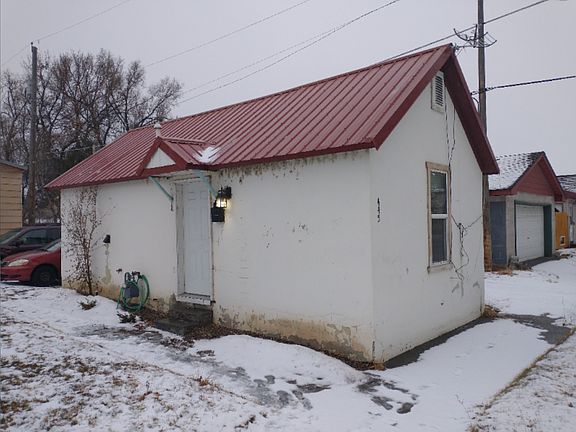 2nd image of 445 Chamberlain Ave