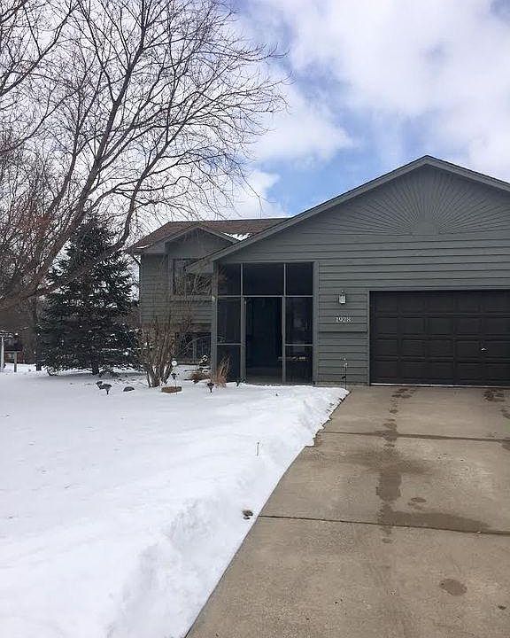 1st image of 1928 Circle Dr NW