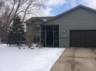 1928 Circle Dr NW, Sauk Rapids, MN 56379