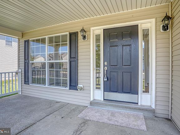 4th image of 132 Meadow Croft Dr