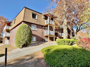 7 Wildwood St APT 4, Dracut, MA 01826
