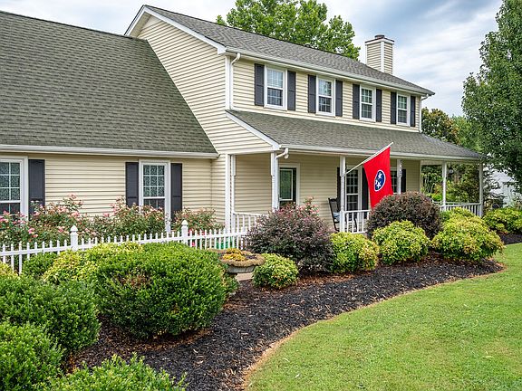 3rd image of 8332 Stewarts Bend Dr