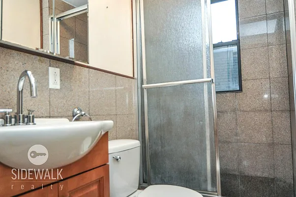 Rented by Sidewalk Realty LLC | media 4