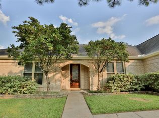 7110 Yardley Dr, Katy, TX 77494